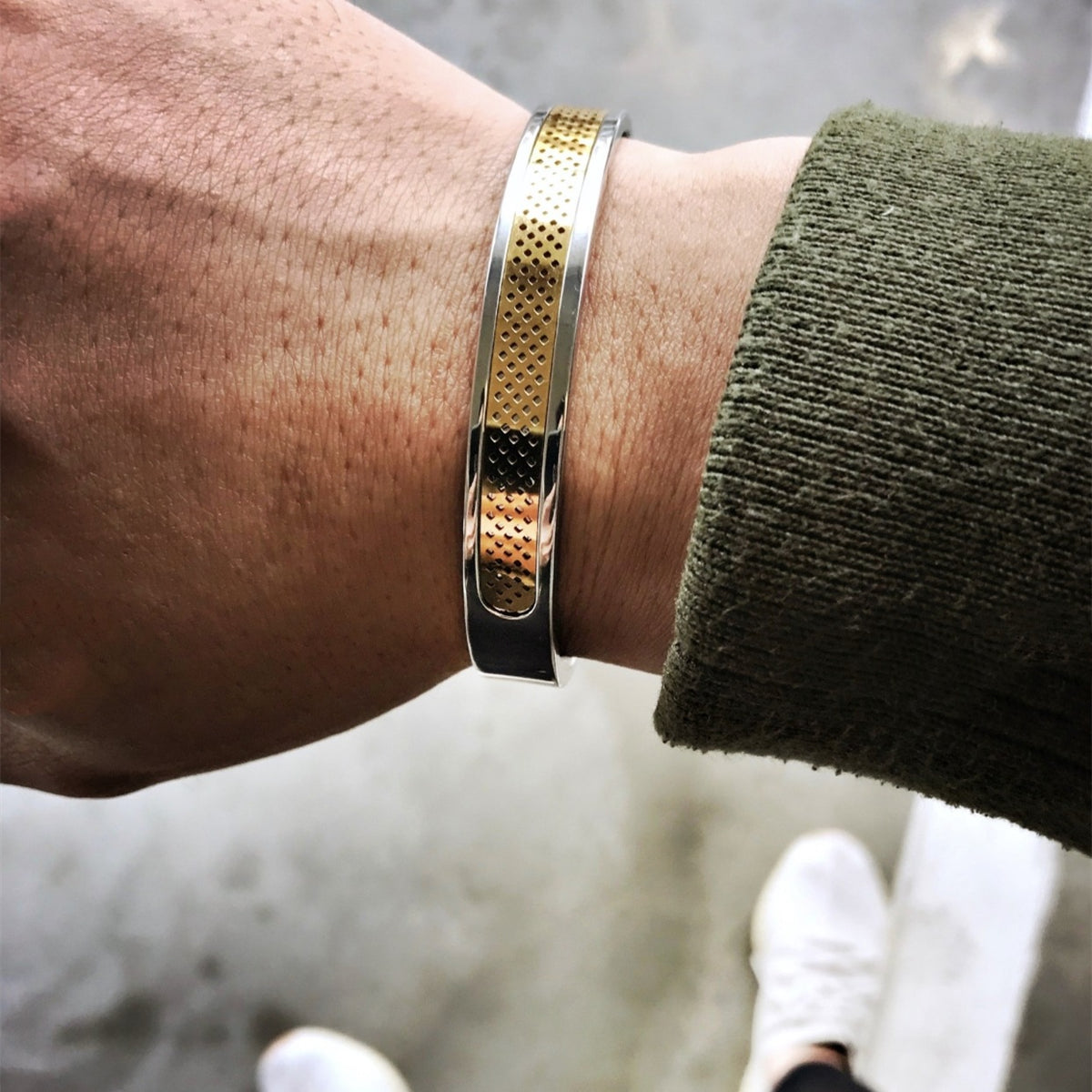 Men's Mesh Cuff Bracelet – Blue, Gold or Black